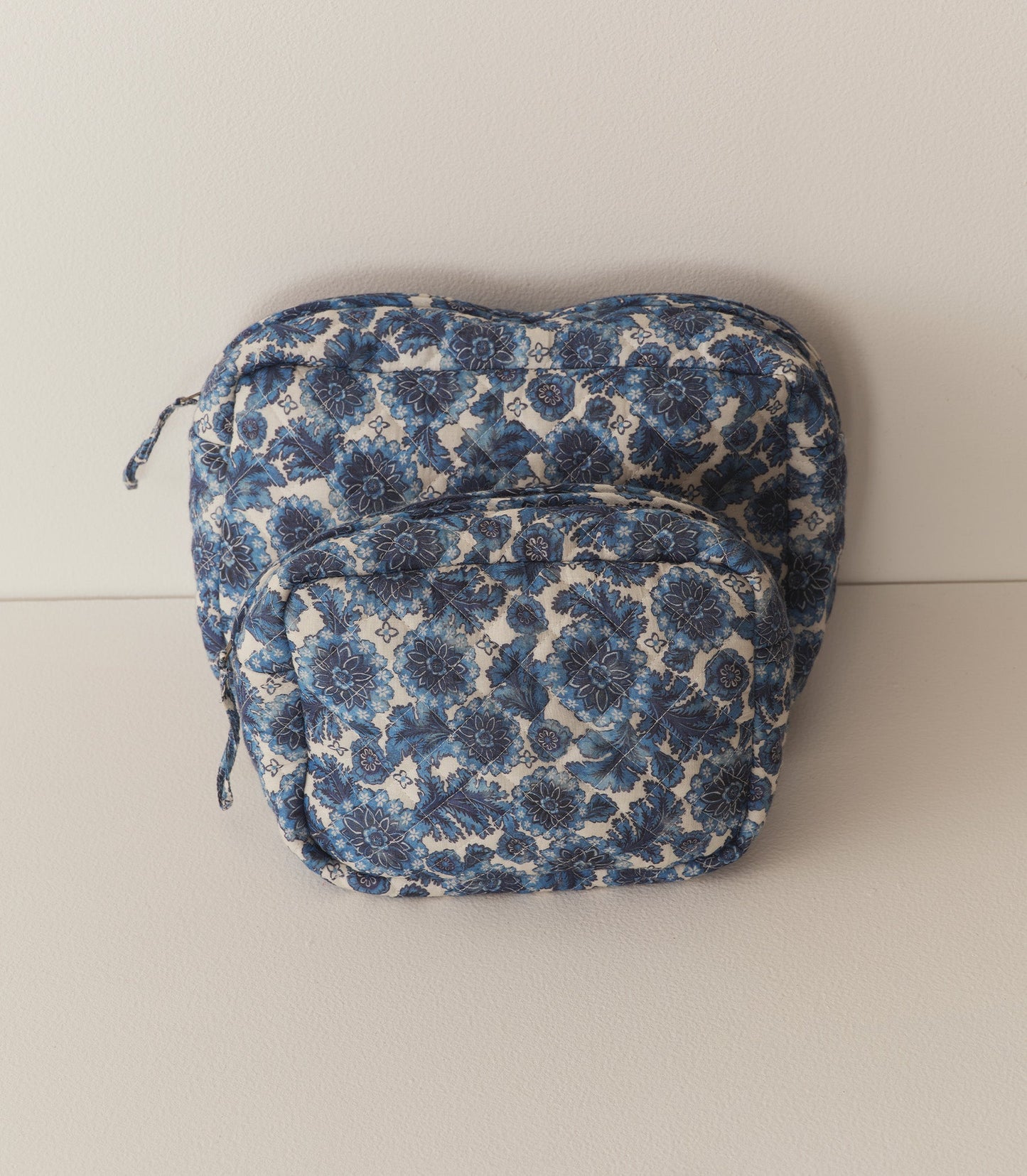 HOLLOWAY POUCH -- BLEU SOLEIL FLEURIT